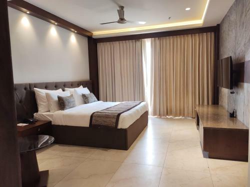Hotel Pahadi