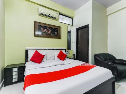 Hotel Oyo 82143 Green Park Sapan