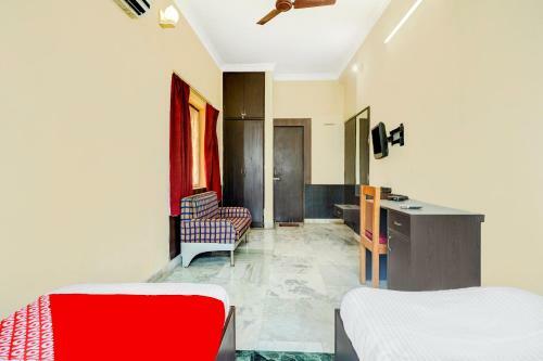 Hotel Oyo 81106 Safari Residencia