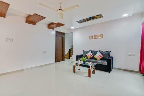 Hostal Oyo Home 60336 Elegant Stay Baner