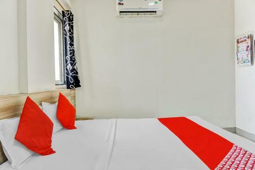 Hotel Oyo Flagship 83987 Hariprasad Lodge