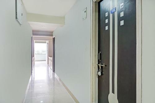 Hotel Oyo Flagship 83987 Hariprasad Lodge