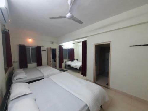 Hotel Pratikruti The Lakeview Resort