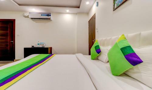 Treebo Trend Hotel Nv