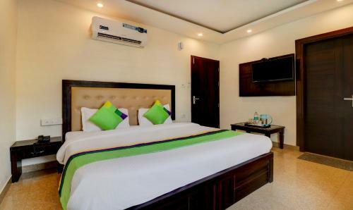 Treebo Trend Hotel Nv