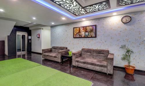 Treebo Trend Hotel Nv