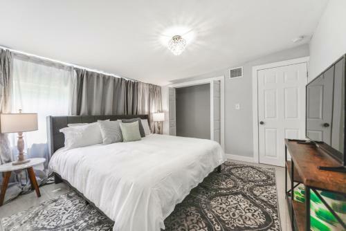Luxurious 4 Bedroom House W Private Pool, Ben House