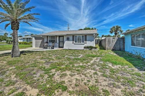 Coastal Bungalow 2 Blocks To Ormond Beach!