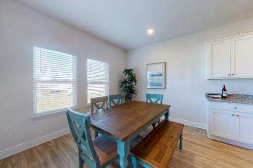 Windmark Beach - Key Lime Cottage