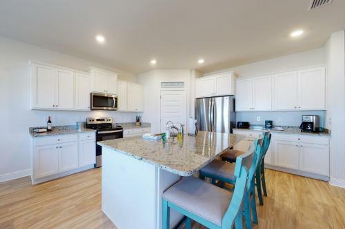 Windmark Beach - Key Lime Cottage