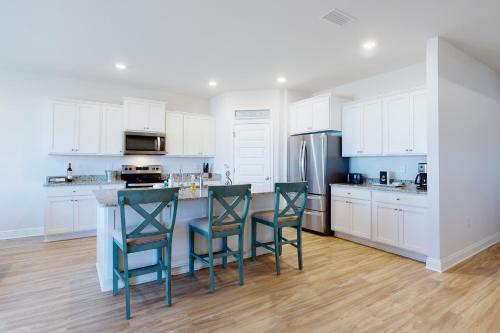 Windmark Beach - Key Lime Cottage