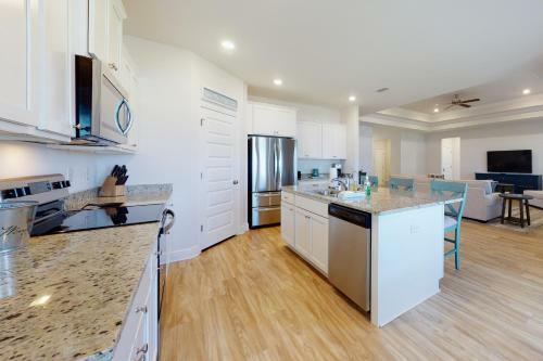 Windmark Beach - Key Lime Cottage