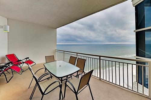 Palacio Condominiums V