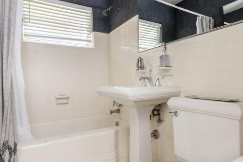Luxury 4/2 Nr Beach, Hot Tub