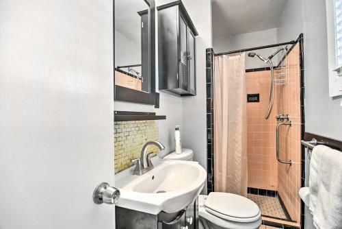 Vibrant Florida Home Less Than 3 Mi To St Pete Beach