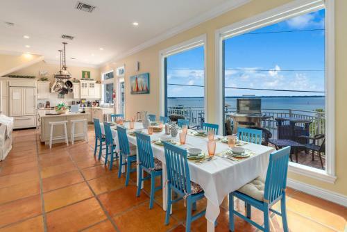 Eden Beach Retreat
