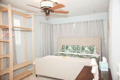 Charming Home With Hot Tub, Minutes From The Beach