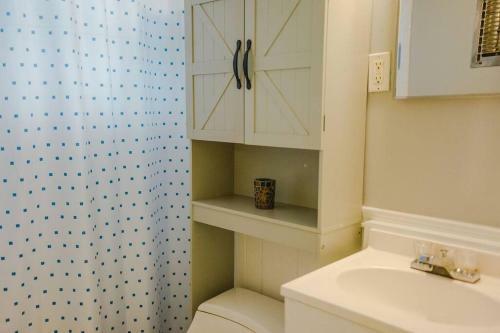 Charming Home With Hot Tub, Minutes From The Beach