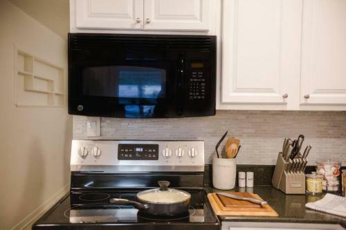 Charming Home With Hot Tub, Minutes From The Beach
