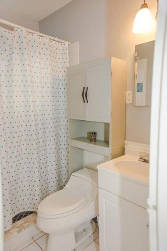 Charming Home With Hot Tub, Minutes From The Beach