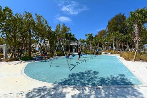 Canal 315 - Right In Siesta Key Village!