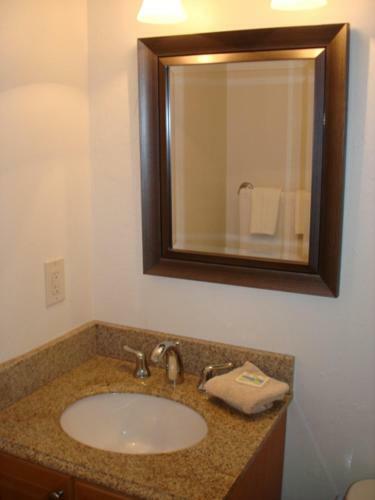 Apartamento Midnight Cove #714, Bayside In Siesta Key, Fl