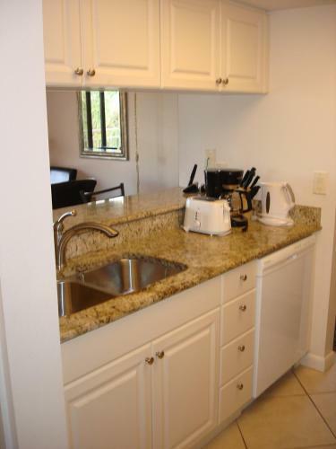 Apartamento Midnight Cove #532, Bayside In Siesta Key, Fl