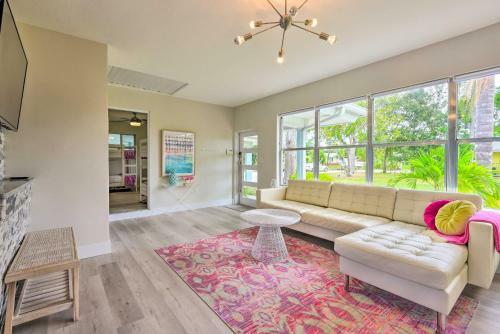 Waterfront Sarasota Estate Dock And Boat Lift!