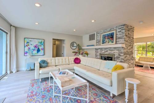 Waterfront Sarasota Estate Dock And Boat Lift!