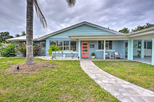 Waterfront Sarasota Estate Dock And Boat Lift!