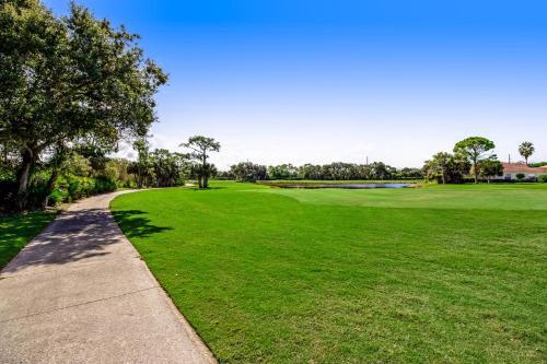 Lakeview Oasis