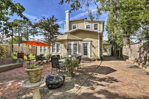 Central Albany Home With Covered Porch And Patio!