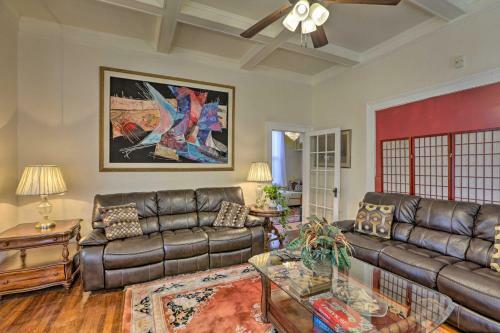 Central Albany Home With Covered Porch And Patio!