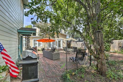 Central Albany Home With Covered Porch And Patio!