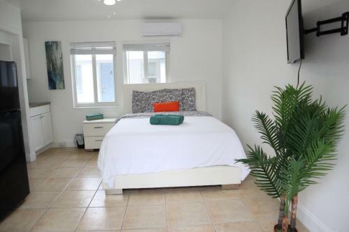 Apartamento Singer Island Inn Studio/ Walk To The Beach