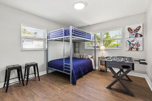 #1 Stadium Home.close 2 Airport/stadium/beaches