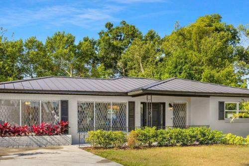 #1 Stadium Home.close 2 Airport/stadium/beaches