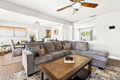 #1 Stadium Home.close 2 Airport/stadium/beaches