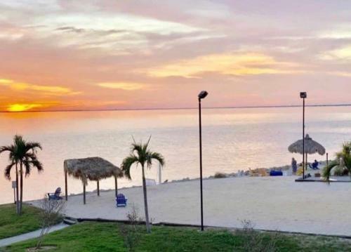 Apartamento 2 Bd Sunset View Condo On Tampa Bay