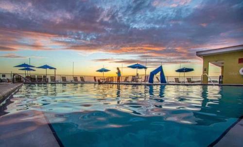 Apartamento 2 Bd Sunset View Condo On Tampa Bay