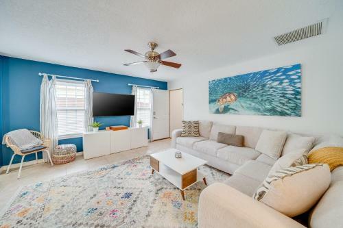 4br House, 2 Blocks From The Beach