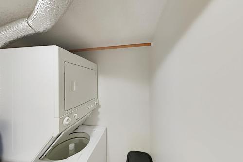 Pelican Inlet Condo Unit C222