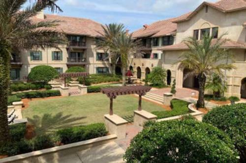 Luxury Golf Retreat