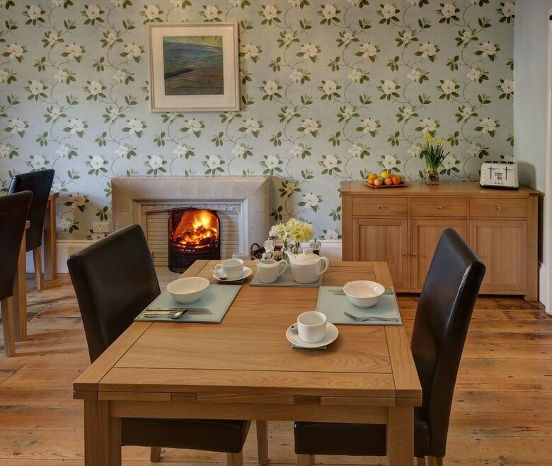 Bed & Breakfast Skeldale House