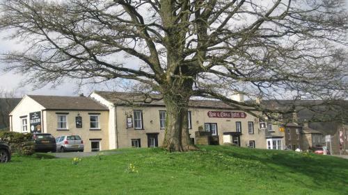 Rose & Crown Hotel