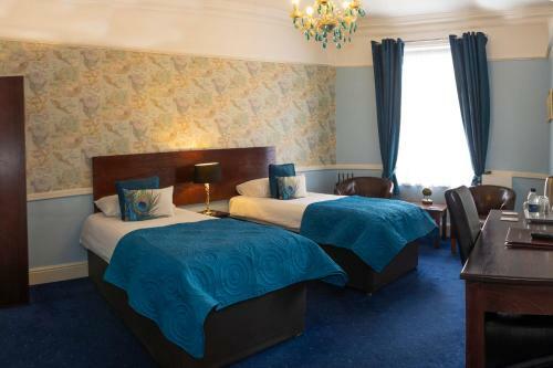 George Hotel