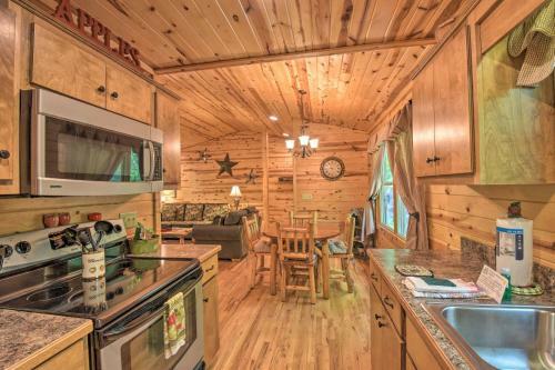 The Apple Dumpling Cabin Pool Table, Grill