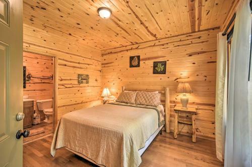 The Apple Dumpling Cabin Pool Table, Grill