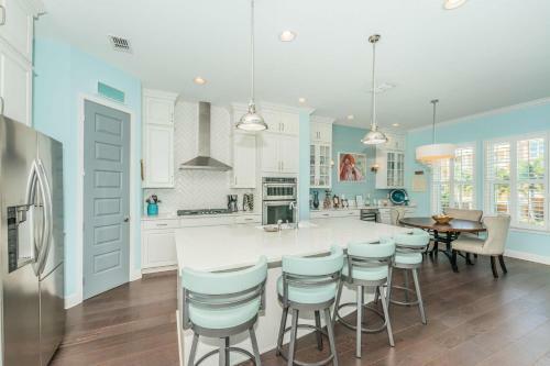 Oceanside Beach Cottage