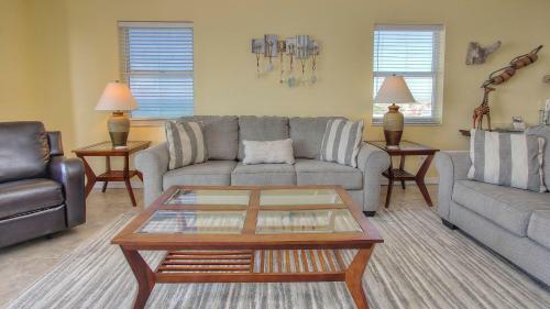 Sea Breeze By Teeming Vacation Rentals